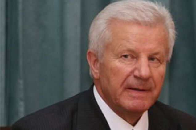 Мороз знает, почему Януковичу невыгодно увольнять Цушко