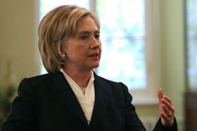 Клинтон поставила Россию в один ряд с Зимбабве