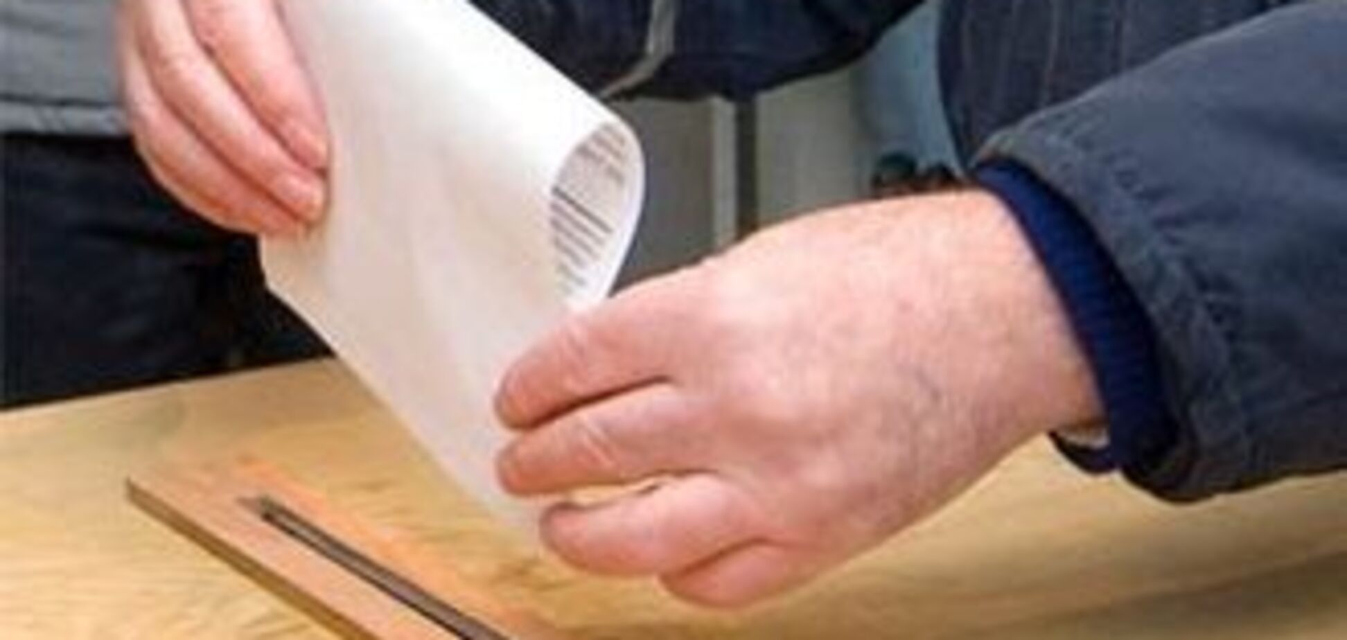 На выборах в Варшаве распылили перцовый газ