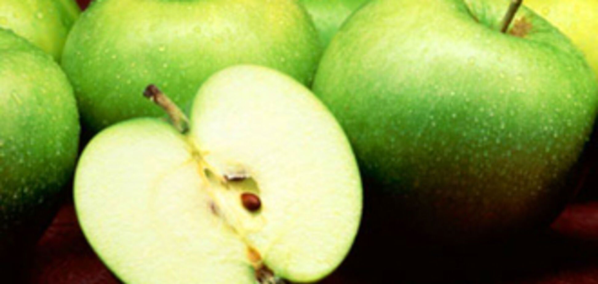 У Маріуполі банк замінували яблуками