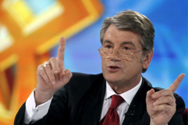 Ющенко просить не міняти свободу і демократію на сало