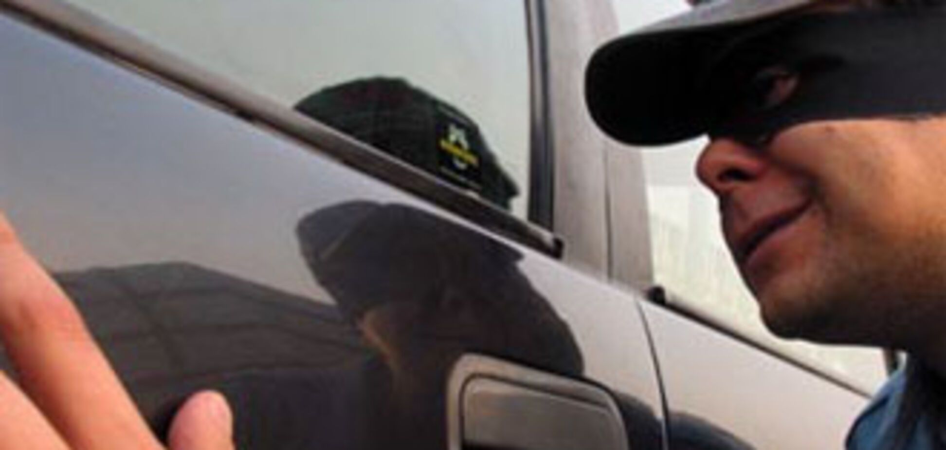 У міністра внутрішніх справ викрали машину