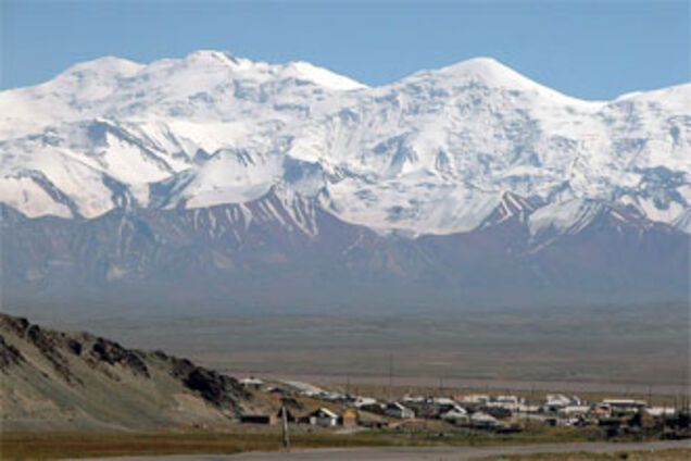 Українські альпіністи застрягли на Памірі