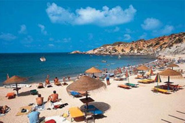 На Ібіці 'друг сім'ї' згвалтував 15-річну британку