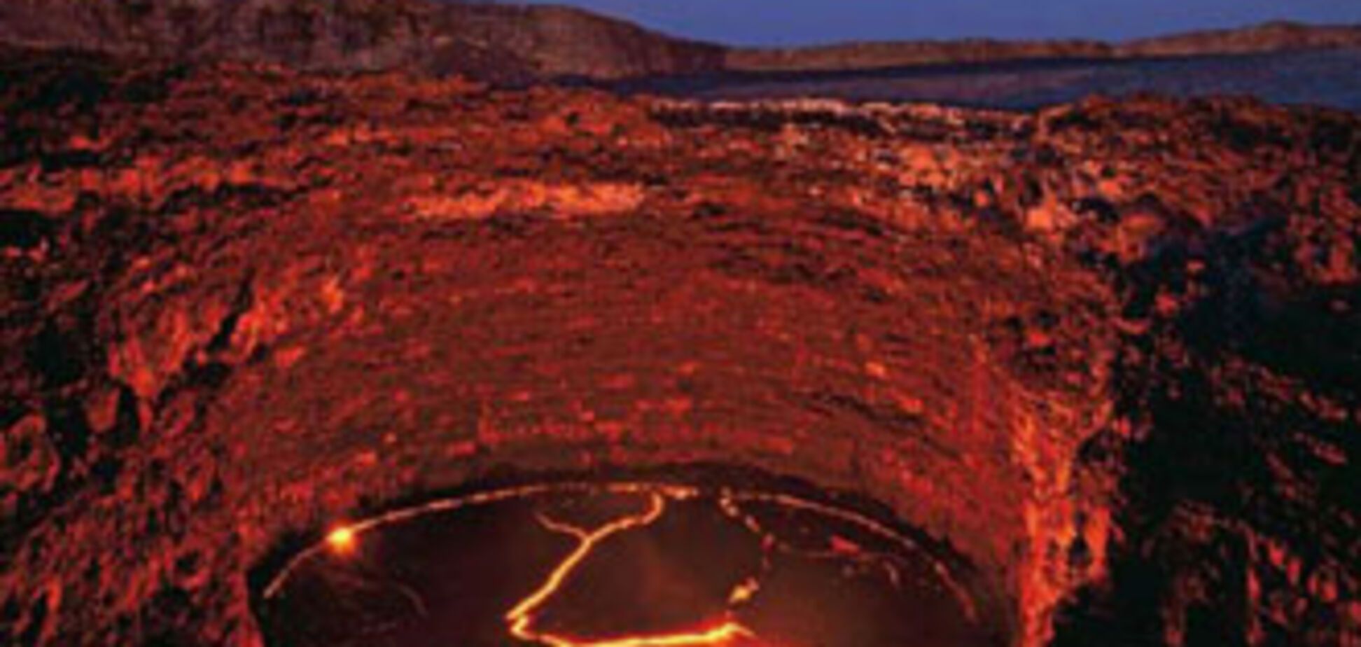 Уникальное огненное озеро. ФОТО, ВИДЕО