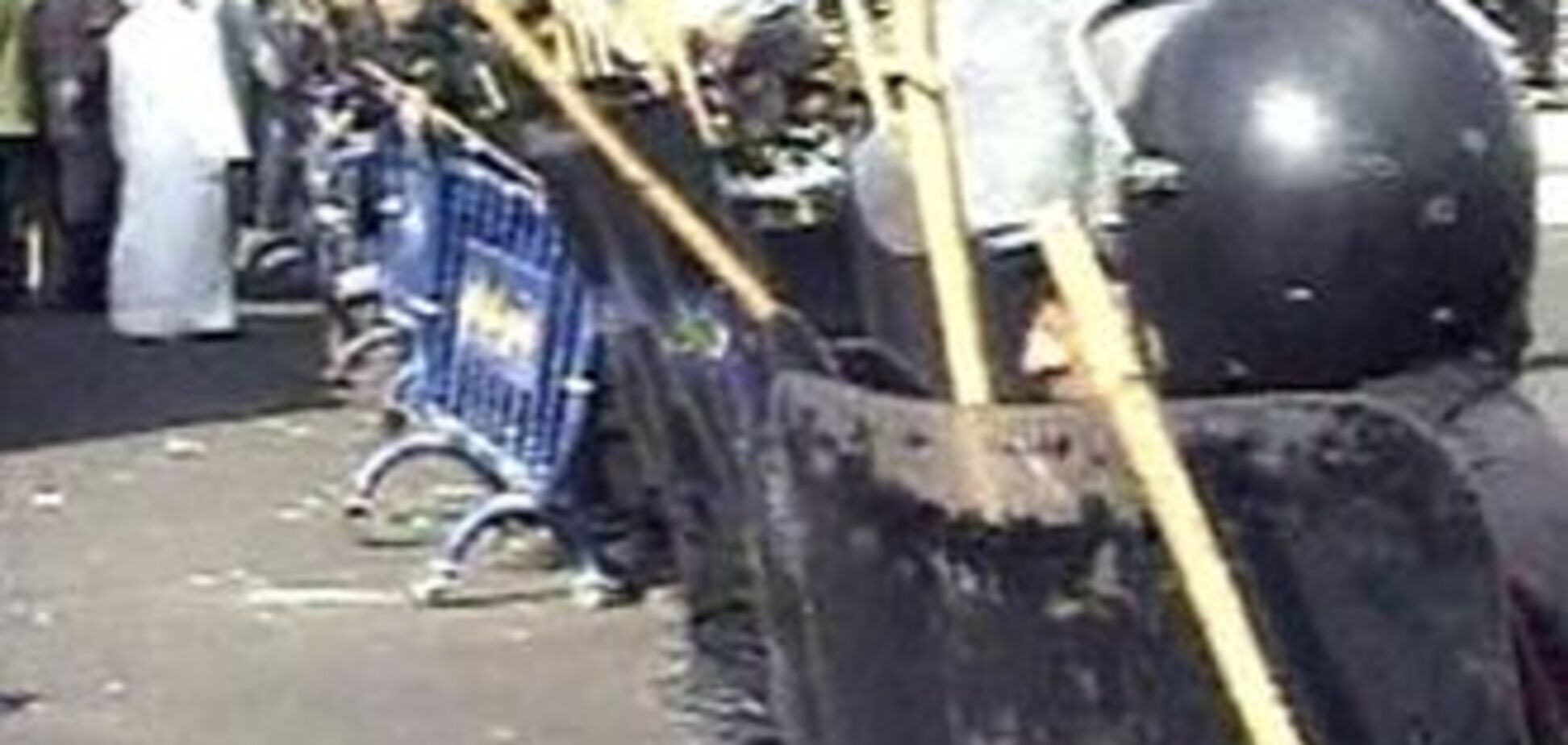 Ссора за парковку переросла в массовое побоище