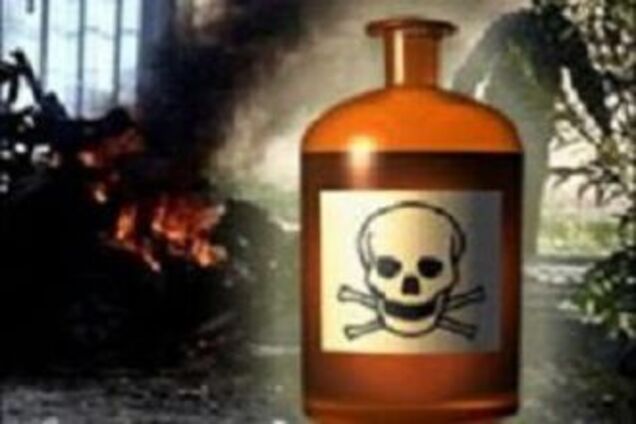 На Сумщині загорілися склади отрутохімікатів