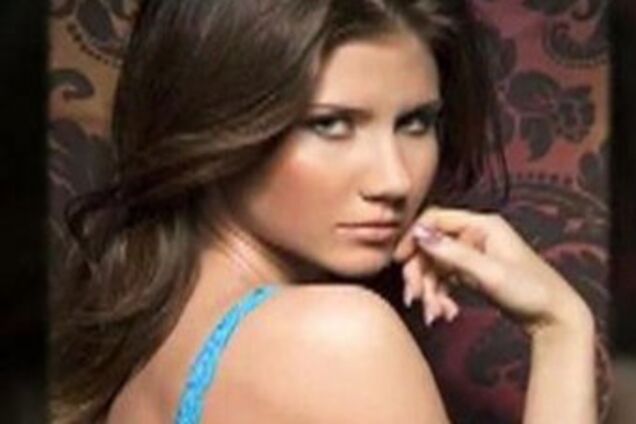 Нові знімки Анни Чапман задали загадку