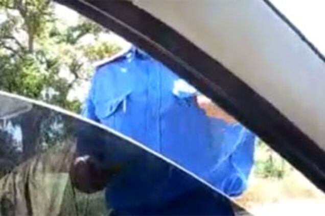 Гаишника уволили за обещание 'набить е*ло' водителю. ВИДЕО