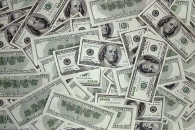 Податківці змусили валютника мочитися на робочому місці