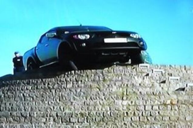 Житель Дніпропетровська застряг на вершині піраміди