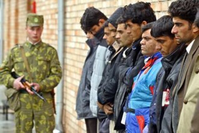 Молдовани намагалися проникнути в Україну в мішках для сміття