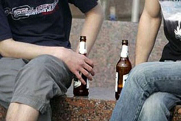 МВД: Пить пиво на улице нельзя даже из кувшина