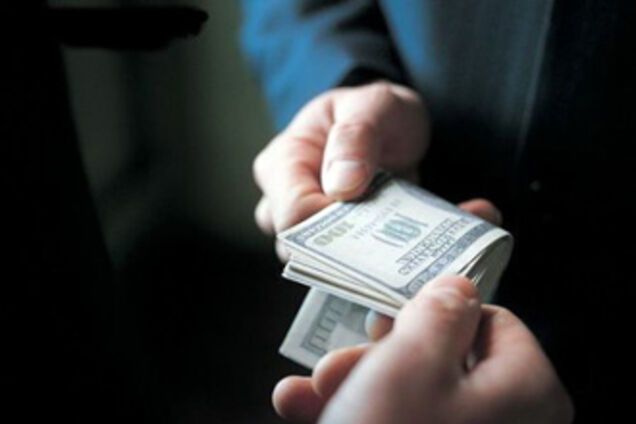 Донецький чиновник вимагав $ 15 тисяч хабара