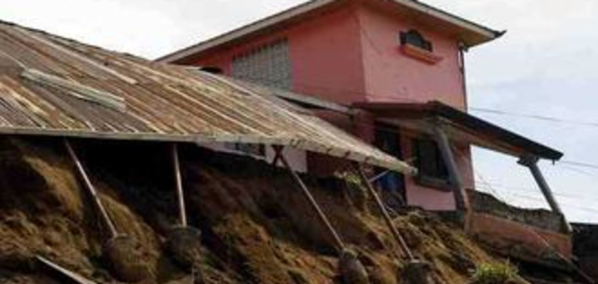 Під обвалами в Пакистані загинули 54 людини