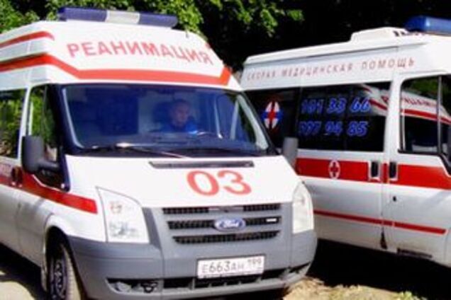 У каналізаційному колодязі робочий задихнувся газами