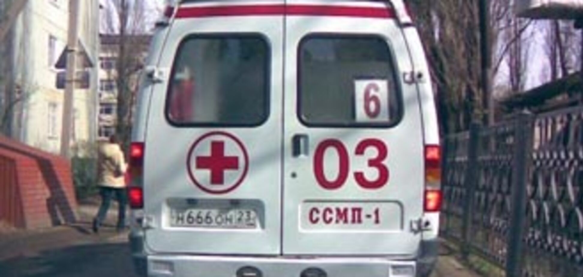 В России танк врезался в переполненный автобус