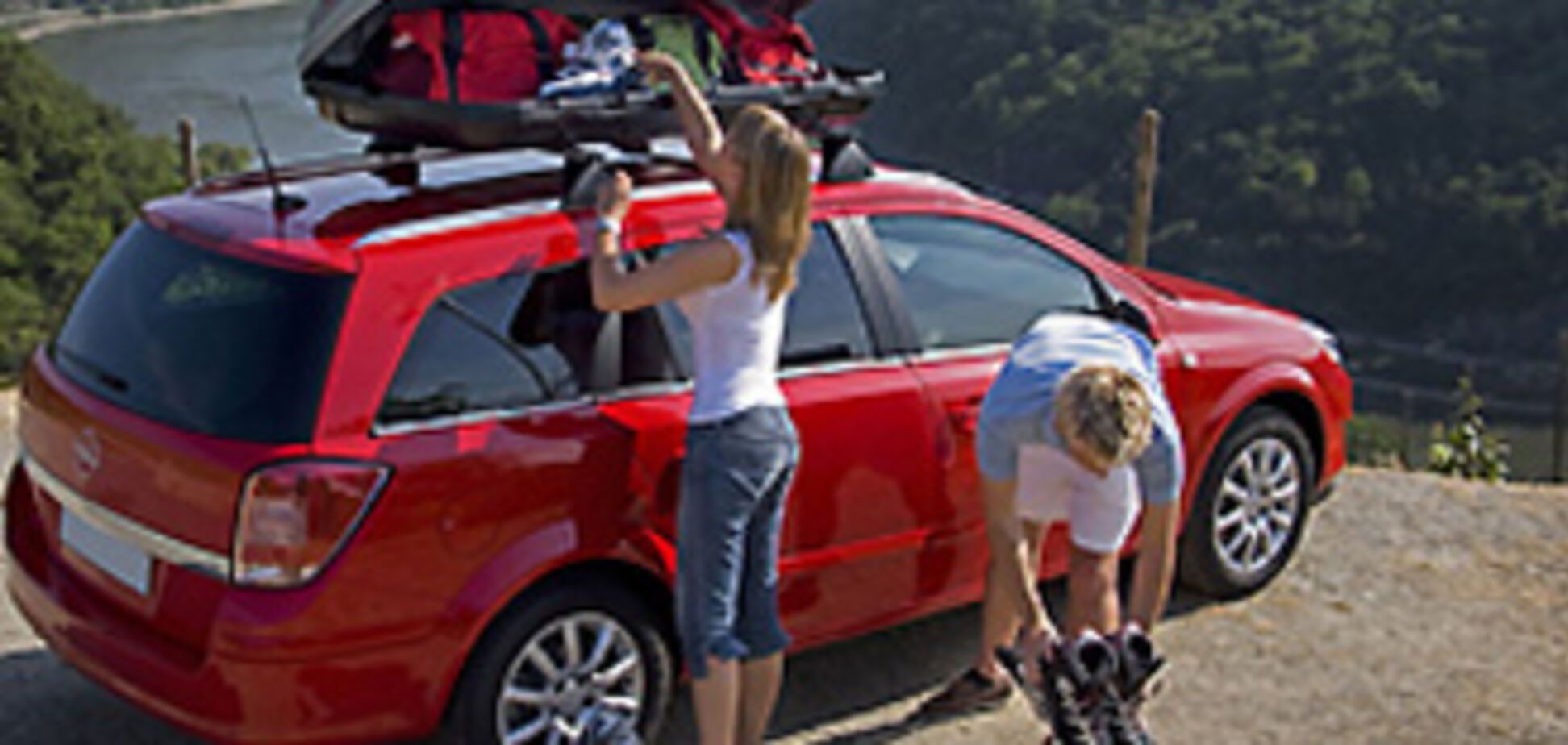 Багажники на дах - просте рішення Автопроблем