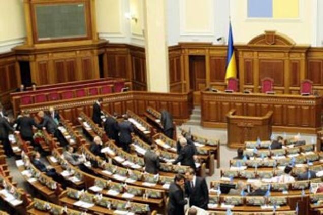 Депутаты коалиции, устав от БЮТ, покинули сессионный зал