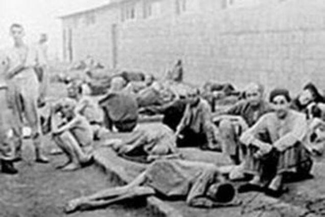 На Полтавщині поглумилися над пам'ятником жертвам Голодоморів