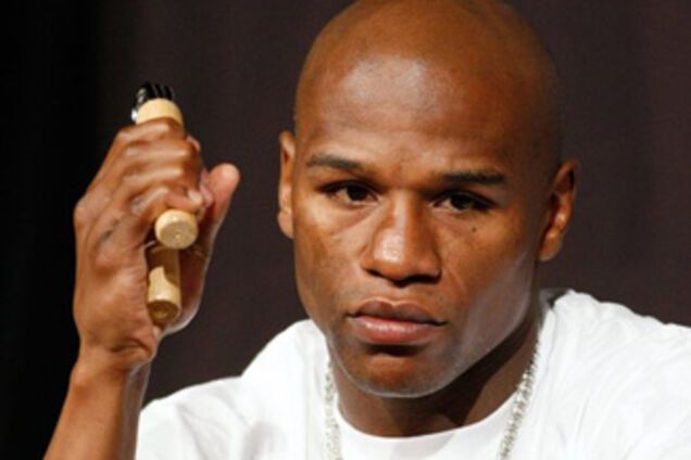 Богатейший боксер мира сядет на 5 лет