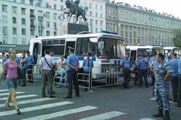 Москвичам снова запретили проводить 'День гнева' на Лужкова