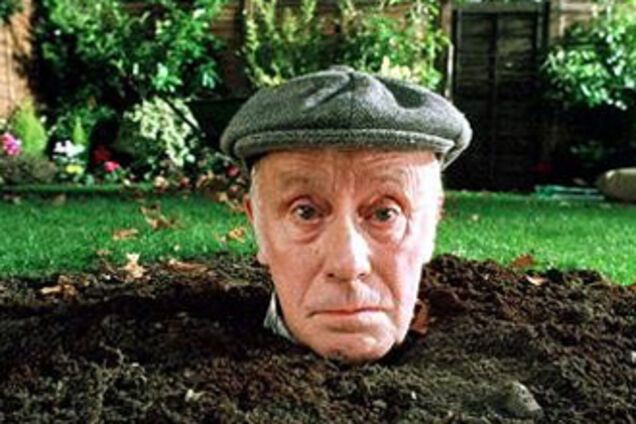 Старики лають молодих для своєї користі