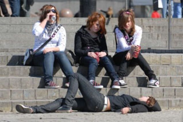 МВС хоче ввести комендантську годину для неповнолітніх