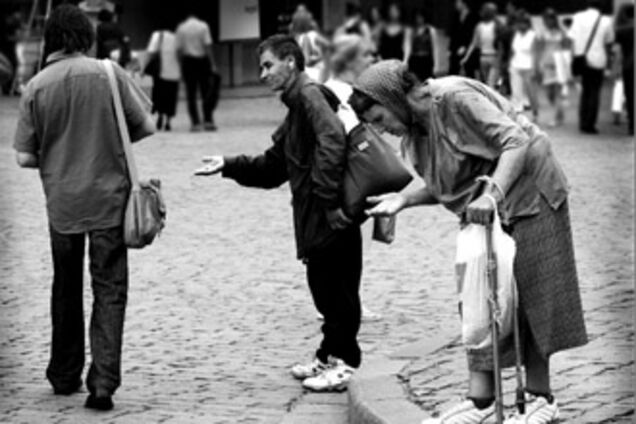 Янукович: Бедности в Украине стало меньше