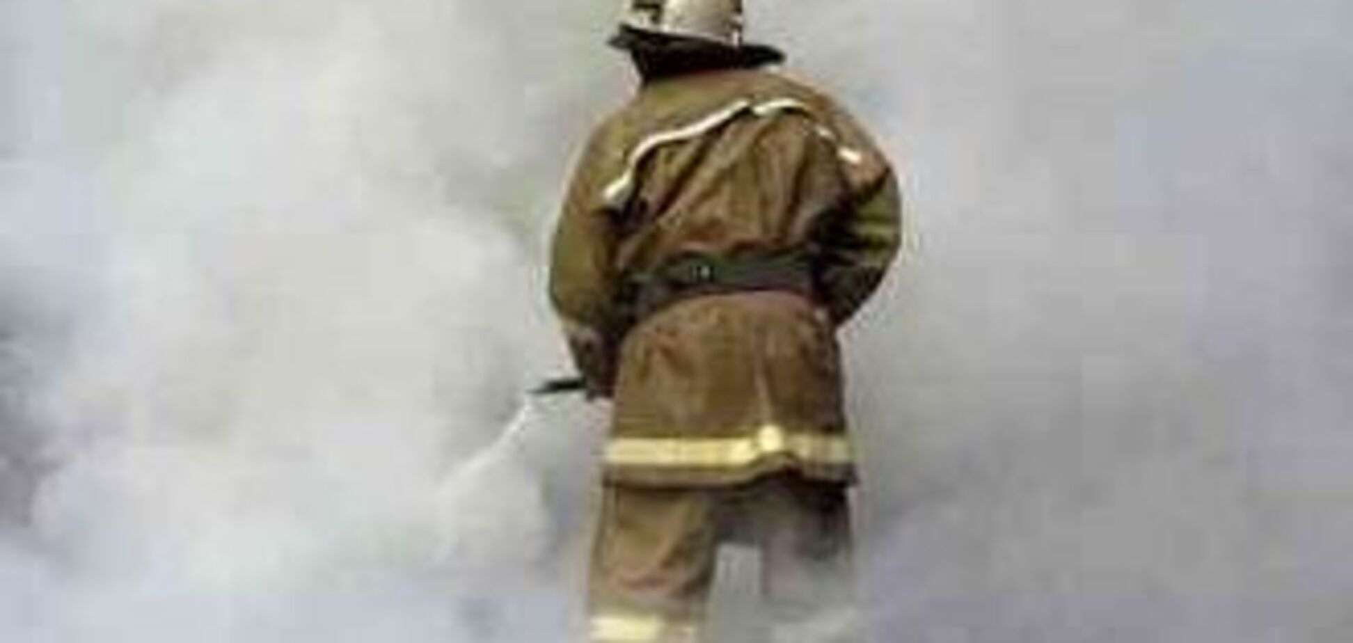 В Горловке пожарные три часа тушили фабрику