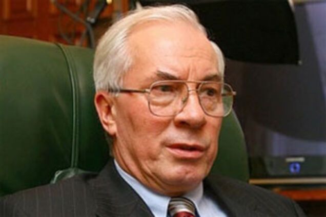 Азарову стыдно за разваливающуюся Одессу