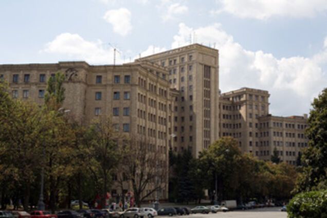 В Харькове студент выпал с 7 этажа университета