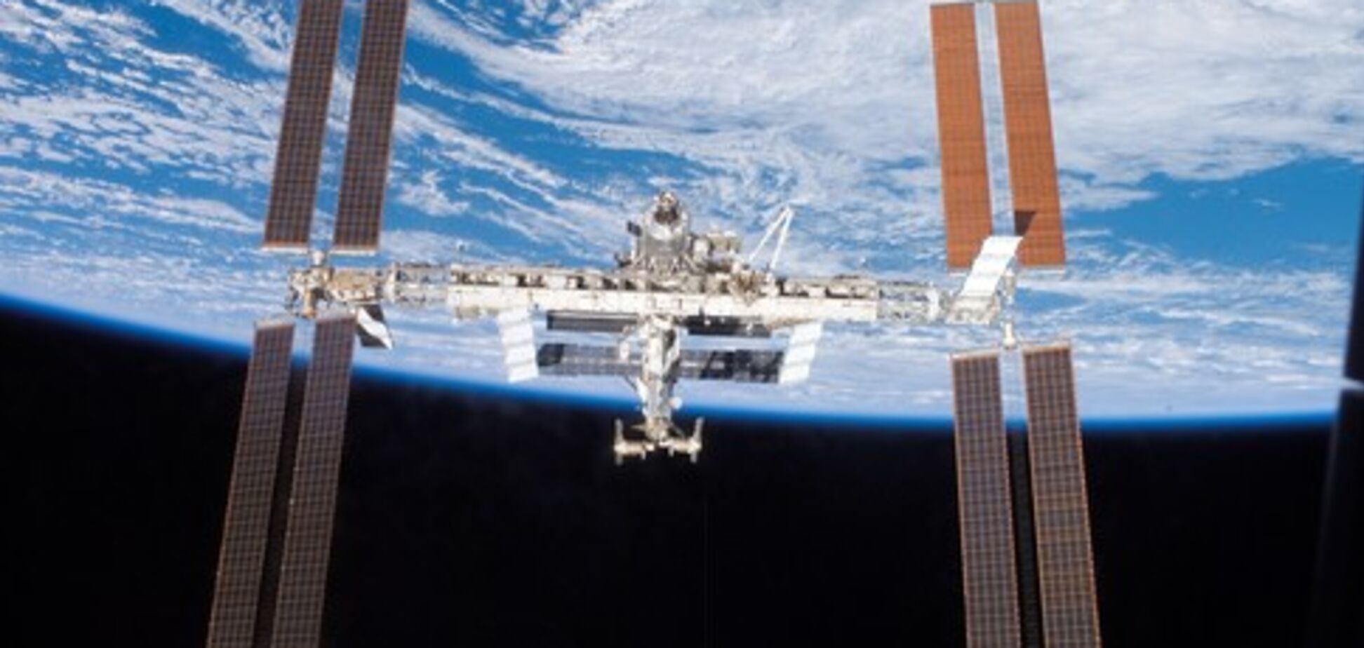 Космонавти МКС не змогли відлетіти на Землю