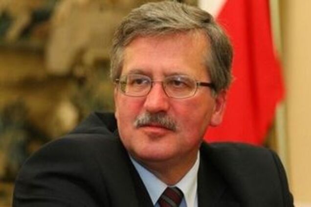 Коморовський хоче більше кладовищ в Україні