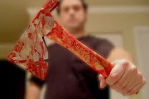 Грабіжники вкраденої шаблею відрубали жінці руки і голову