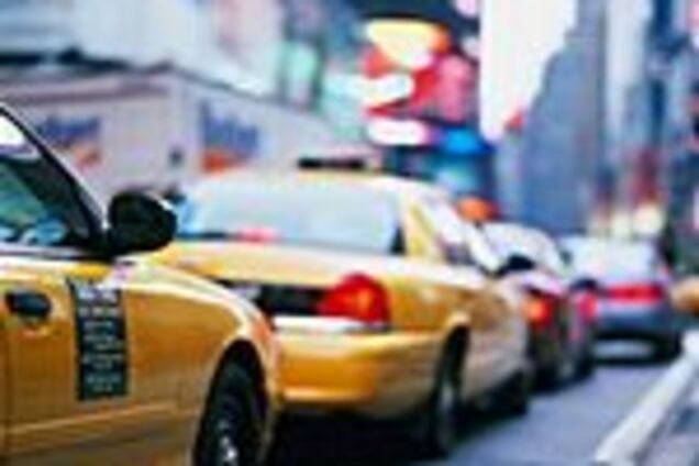 Из центра Киева уберут маршрутки, такси будут брать кредитки