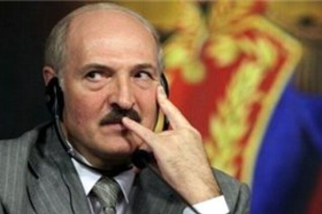 Лукашенко опять изменил дату своего рождения