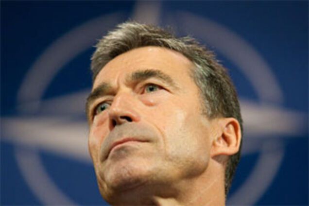 НАТО залишило відкритими двері для України