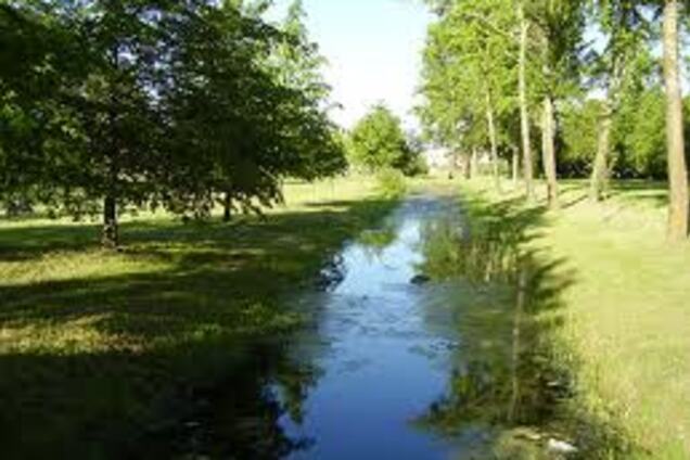 Київські парки закриють на ніч - щоб урни не крали