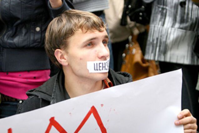 Европу снова беспокоит свобода слова в Украине