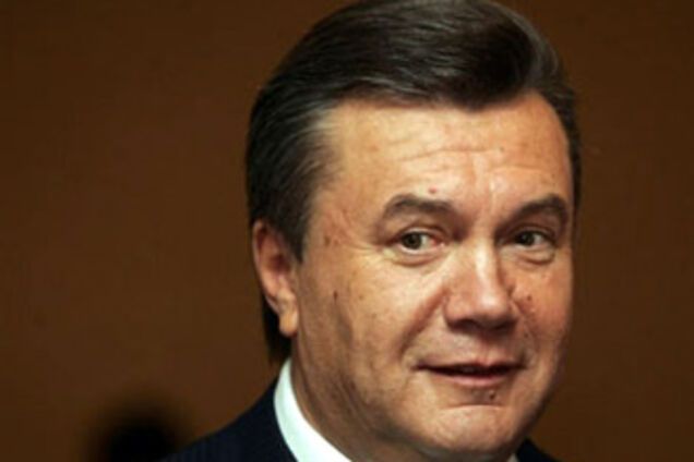 Януковичу в Китае подарили быка