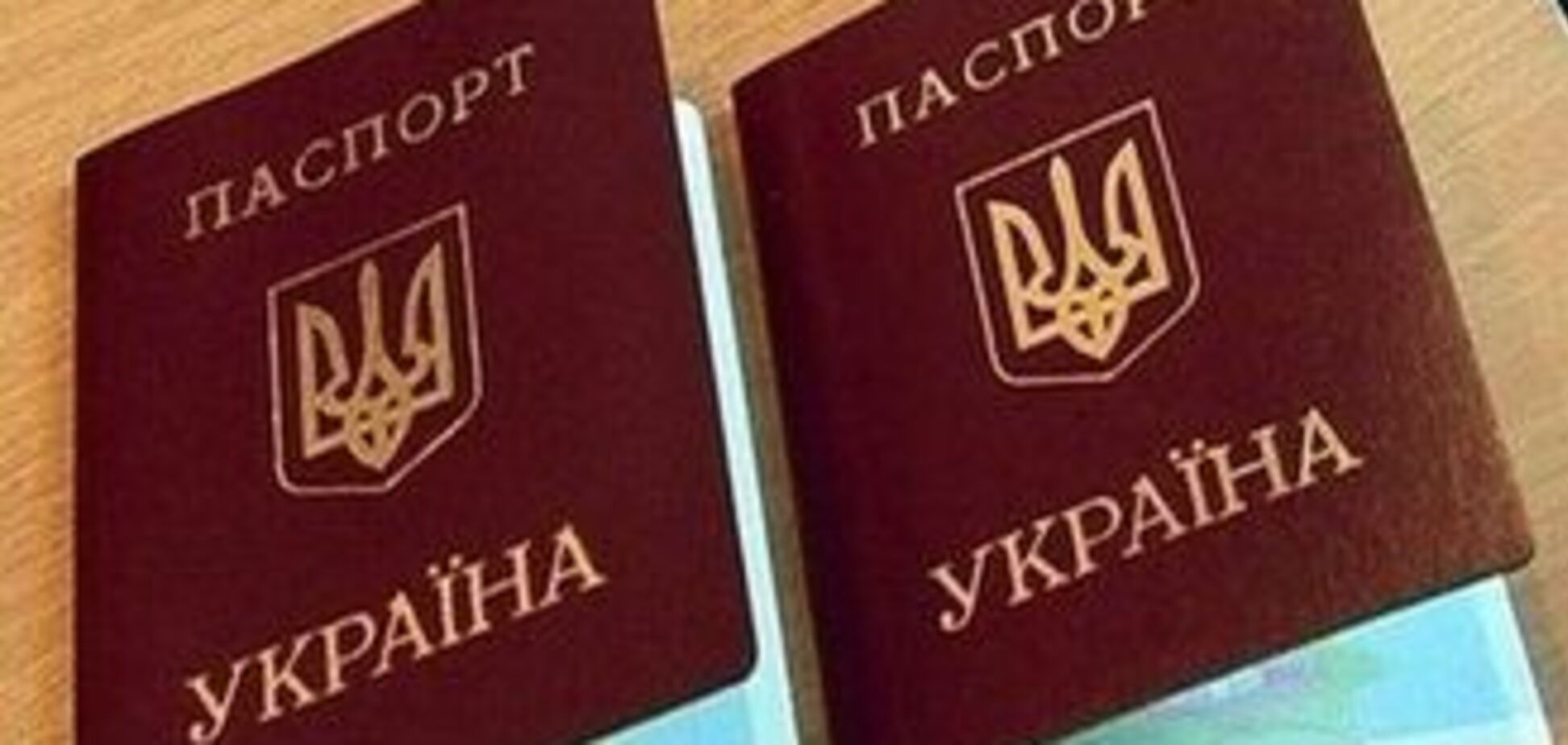 В Черновцах накрыли подпольный паспортный цех
