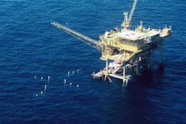 Азаров повертає Vanco в Україні