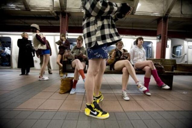 Більше 3 тис. людей проїхалися без штанів у метро Нью-Йорка