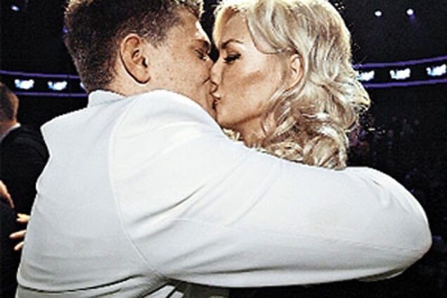 Дівчина Льоші Кузнєцова, мільйонера з Х-фактора. ФОТО