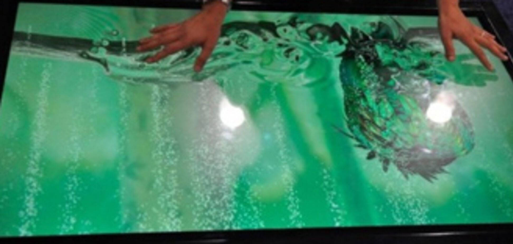 46-дюймова рідкокристалічна мультисенсорная панель