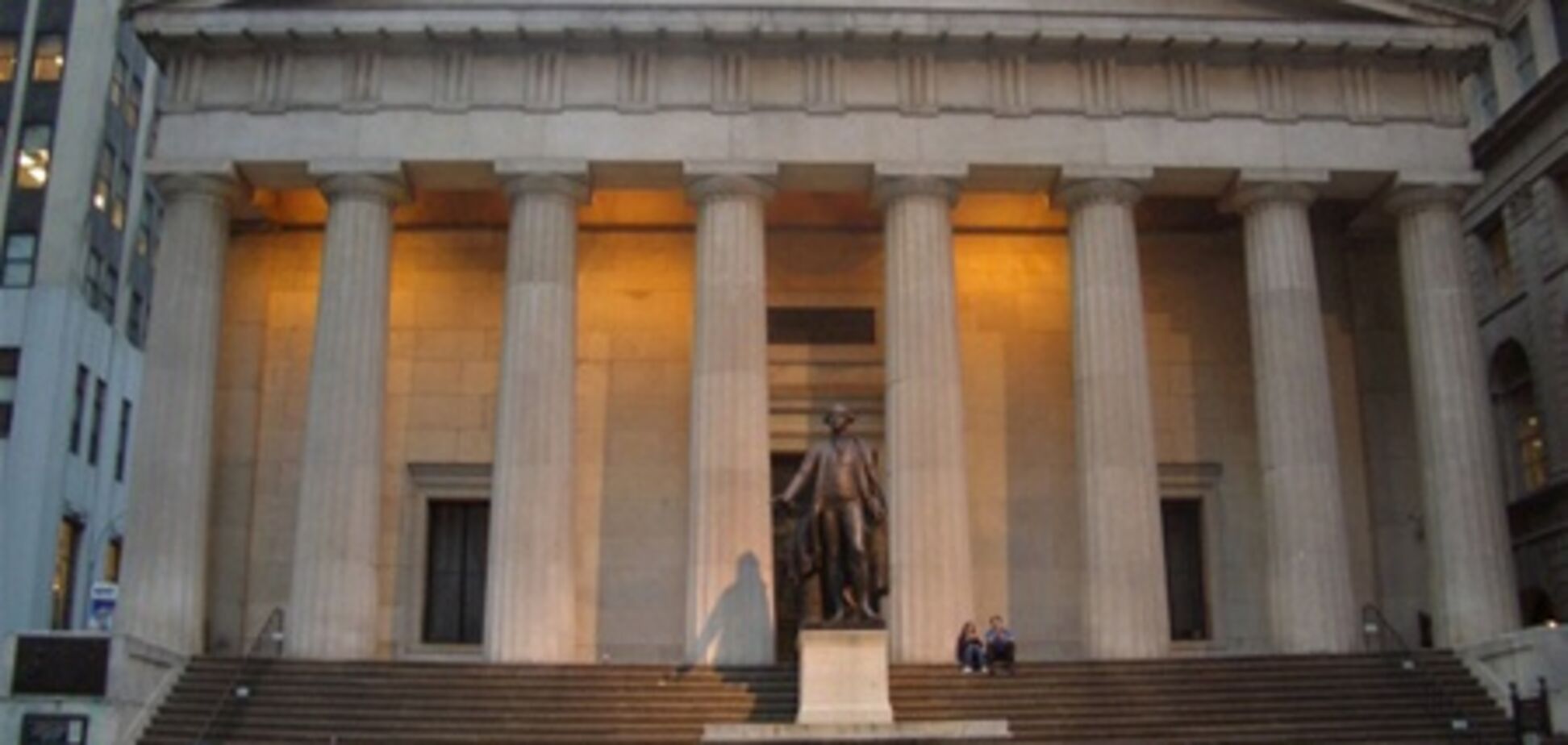 Сбой на бирже объяснили человеческим фактором