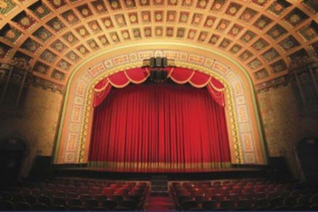 Чому чоловіки не люблять театр