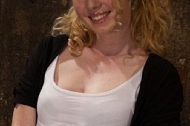 Порнозвезду лишат девственности в прямом эфире