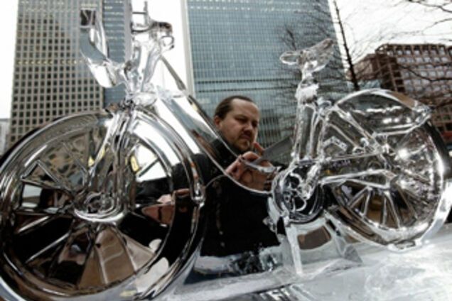 Велосипед з льоду